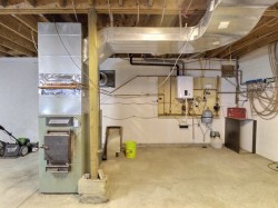 Garage - 