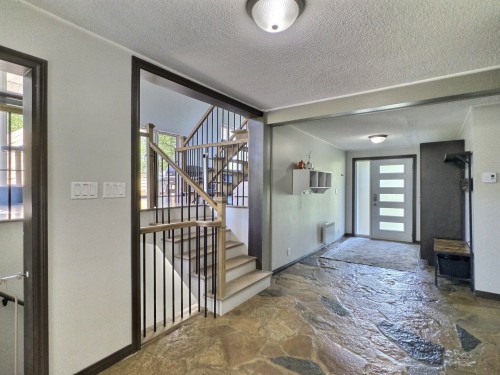 Hall d'entrée/Vestibule - 835 Ch. Kipawa, Témiscaming, QC 