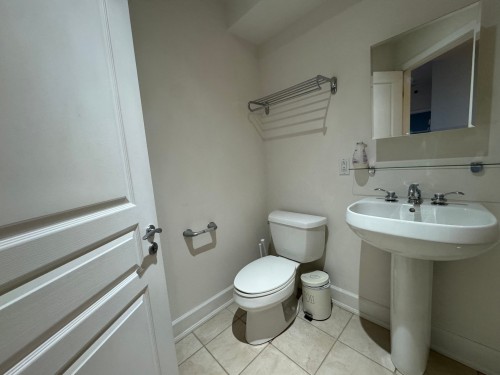Salle de bains - 2103-200 Av. Des Sommets, Montréal (Verdun/Île-Des-Soeurs), QC 