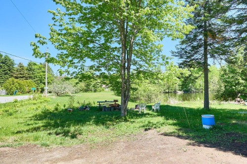 Cour - 160 Rue Pigeon, Saint-Calixte, QC 