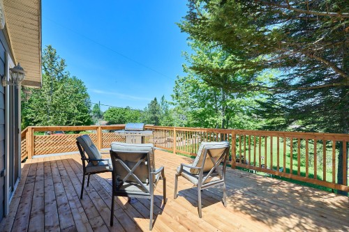 Terrasse - 160 Rue Pigeon, Saint-Calixte, QC 