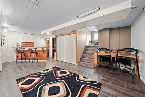 39 Birch Grv, Winnipeg, MB 
