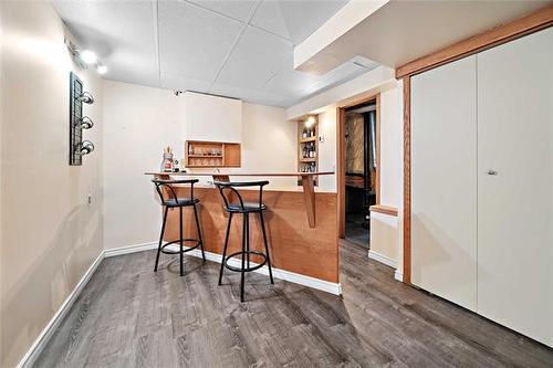 39 Birch Grv, Winnipeg, MB 