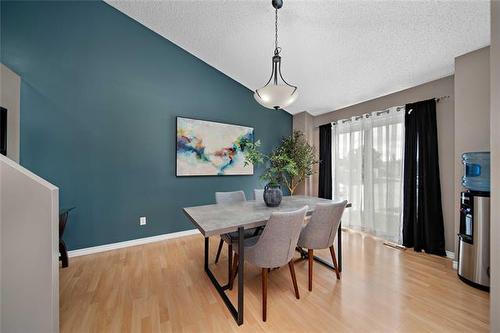 39 Birch Grv, Winnipeg, MB 