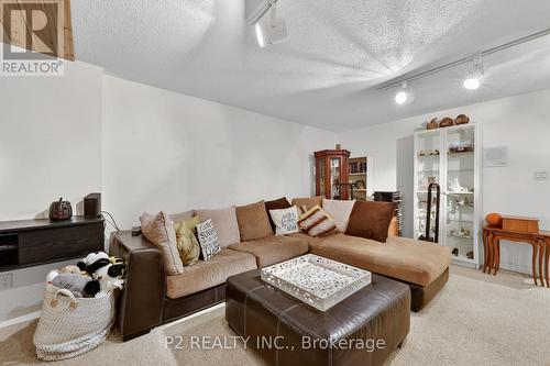35 Jodies Lane, Springwater, ON 
