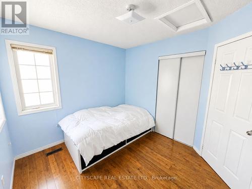 29 Centrepark Drive, Toronto, ON 