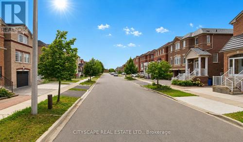 29 Centrepark Drive, Toronto, ON 
