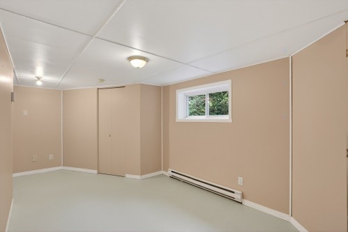 Salle de jeux - 190  - 195 Ch. De La Petite-Mékinac, Saint-Tite, QC 