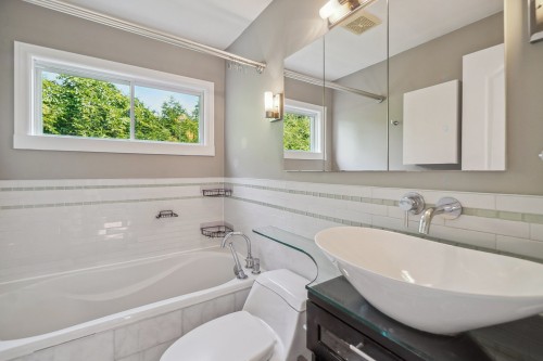 Bathroom - 4321 Rue Néo, Montréal (Pierrefonds-Roxboro), QC 