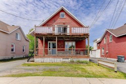 1120  - 1122 Boul. Mercure Drummondville, QC J2C 8G5