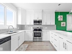 389 CHARLESWORTH DR SW  Edmonton, AB T6X 2G5