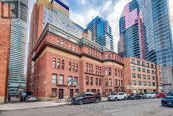 1209 - 11 ST JOSEPH STREET Toronto, ON M4Y 1J8