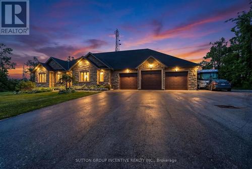 15 CALDWELL DRIVE  Oro-Medonte, ON L0L 2L0