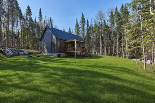 Face arrière - 189 Ch. Du Lac-Baribeau, Saint-Donat, QC 
