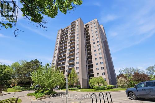 1005 - 975 WARWICK COURT  Burlington, ON L7T 3Z7
