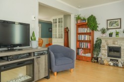 Salon - 