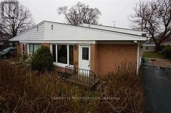 BSMNT - 92 SEPTONNE AVENUE Newmarket, ON L3Y 2W3