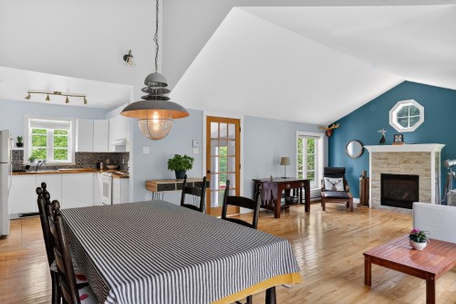 Salle à manger - 520 Ch. De La Petite-Mékinac N., Saint-Tite, QC 