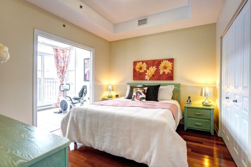 Master Bedroom - 208-4455 Rue Des Francs-Bourgeois, Boisbriand, QC 