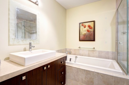 Bathroom - 208-4455 Rue Des Francs-Bourgeois, Boisbriand, QC 