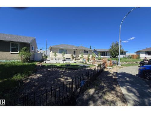 12432 96 St Nw, Edmonton, AB 
