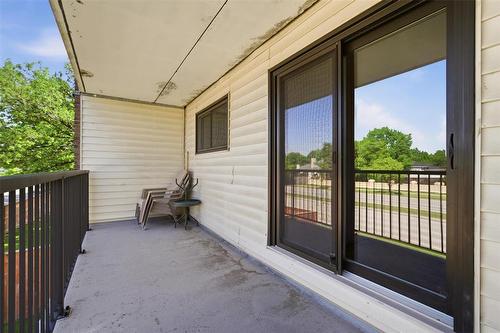 203 11 Burland Avenue, Winnipeg, MB 