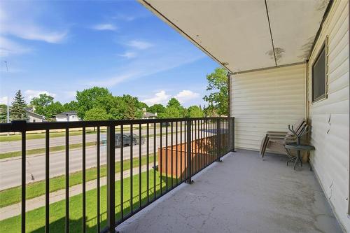 203 11 Burland Avenue, Winnipeg, MB 