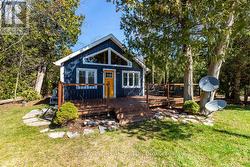 858 HOWDENVALE ROAD South Bruce Peninsula, ON N0H 1X0