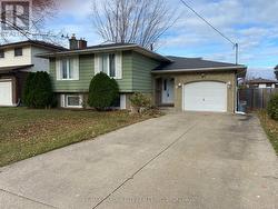 LOWER - 9 STONEGATE DRIVE St. Catharines (Secord Woods), ON L2P 3K9