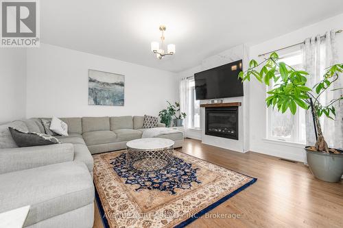219 Reisling Way, Ottawa, ON 
