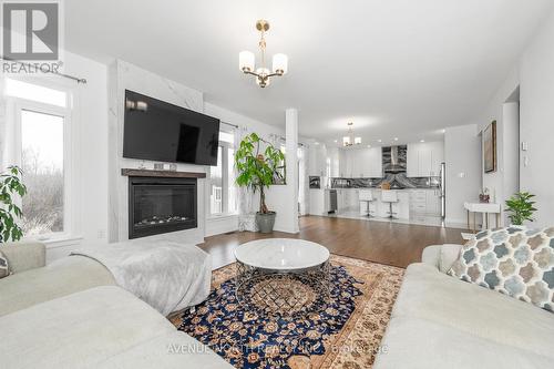 219 Reisling Way, Ottawa, ON 