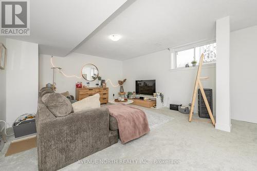 219 Reisling Way, Ottawa, ON 