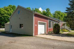 Garage - 