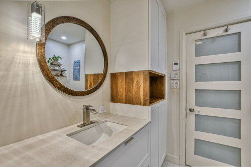 Salle de bains - 30 Rue Langlois, Saint-Hippolyte, QC 