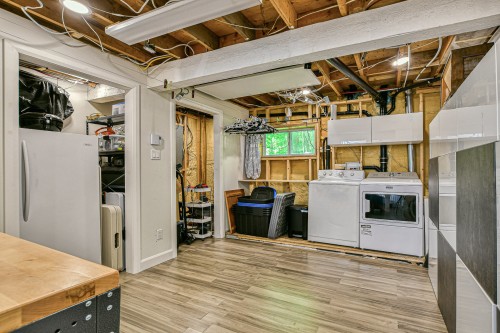 Salle de lavage - 30 Rue Langlois, Saint-Hippolyte, QC 