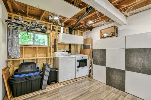 Salle de lavage - 30 Rue Langlois, Saint-Hippolyte, QC 
