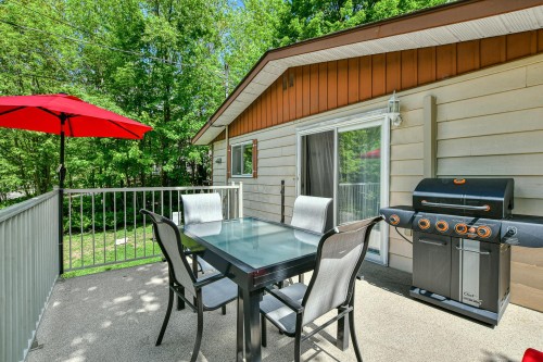 Balcon - 30 Rue Langlois, Saint-Hippolyte, QC 
