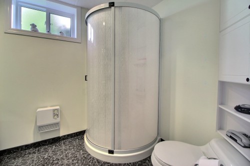 Salle de bains - 41 Rue Sylvio-Langlois, Saint-Félix-De-Dalquier, QC 