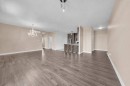 Salon - 305-6960 Grande Allée, Longueuil (Saint-Hubert), QC 