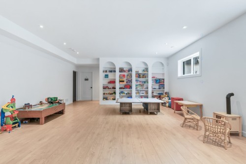 Salle familiale - 7015 Ch. Marcil, Saint-Sauveur, QC 