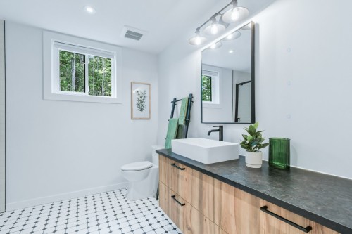 Salle de bains - 7015 Ch. Marcil, Saint-Sauveur, QC 