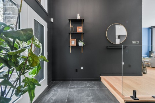 Hall d'entrée/Vestibule - 7015 Ch. Marcil, Saint-Sauveur, QC 