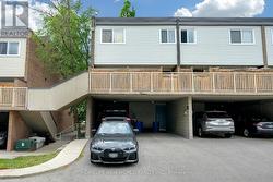 38 SPRINGFAIR AVENUE Aurora, ON L4G 3M2