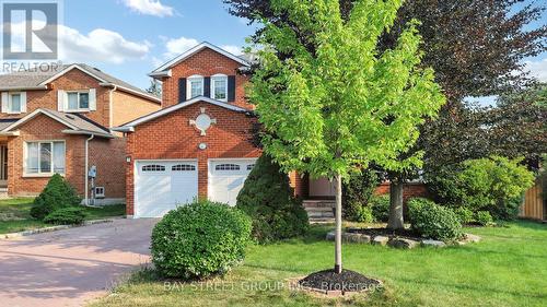 57 WHITBURN CRESCENT  Vaughan, ON L6A 1M7