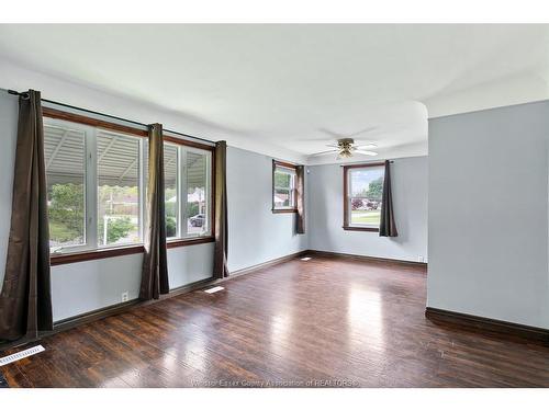 Upper-3200 Longfellow Avenue, Windsor, ON 