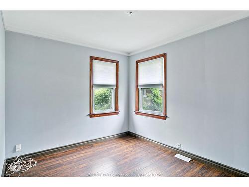 Upper-3200 Longfellow Avenue, Windsor, ON 