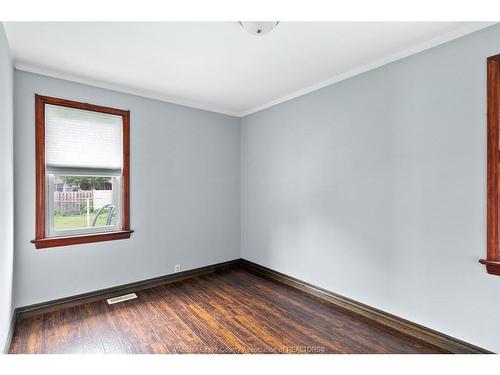 Upper-3200 Longfellow Avenue, Windsor, ON 