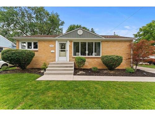 3501 DANDURAND  Windsor, ON N9E 2G2