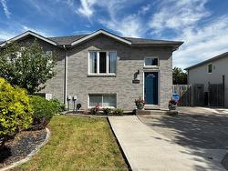 3308 CANDLEWOOD Crescent Windsor, ON N8W 5M5