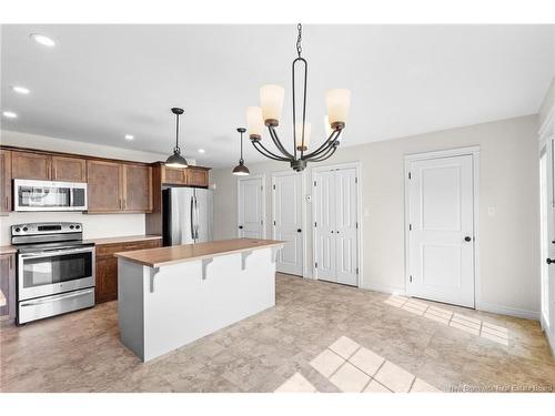 11 Westin Lane, Fredericton, NB 